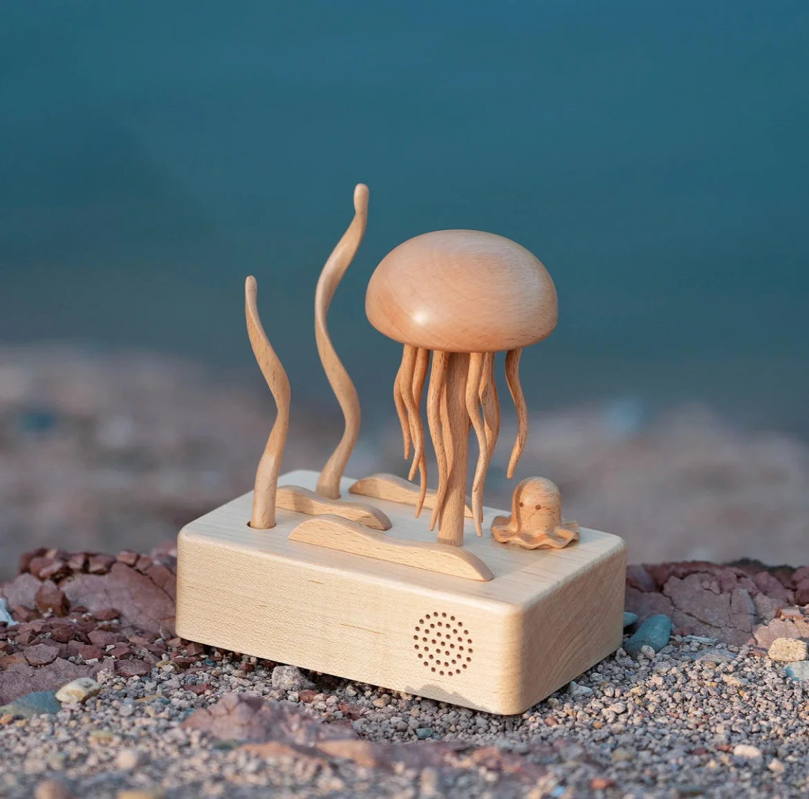 Mechanical Jellyfish-Shaped Wooden Ornament - Mike Uncle