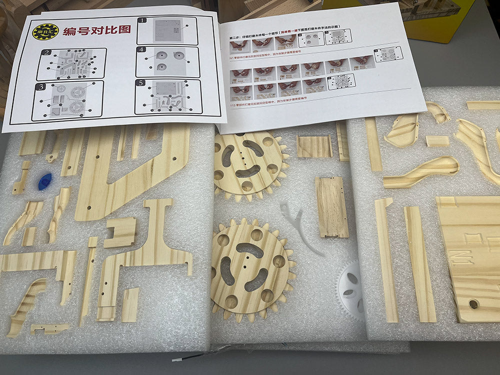 Tres tipos de juguetes de pista de ensamblaje creativo de madera natural - Modelo de máquina de movimiento perpetuo - Adornos de bloques de construcción de pista